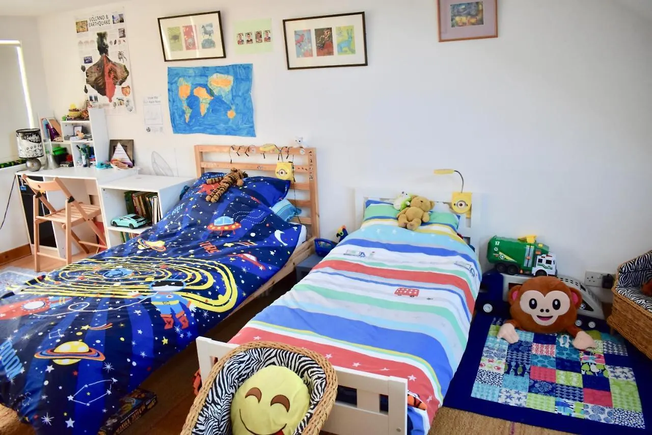Bright 2 Bedroom House In Central 브라이턴 아파트