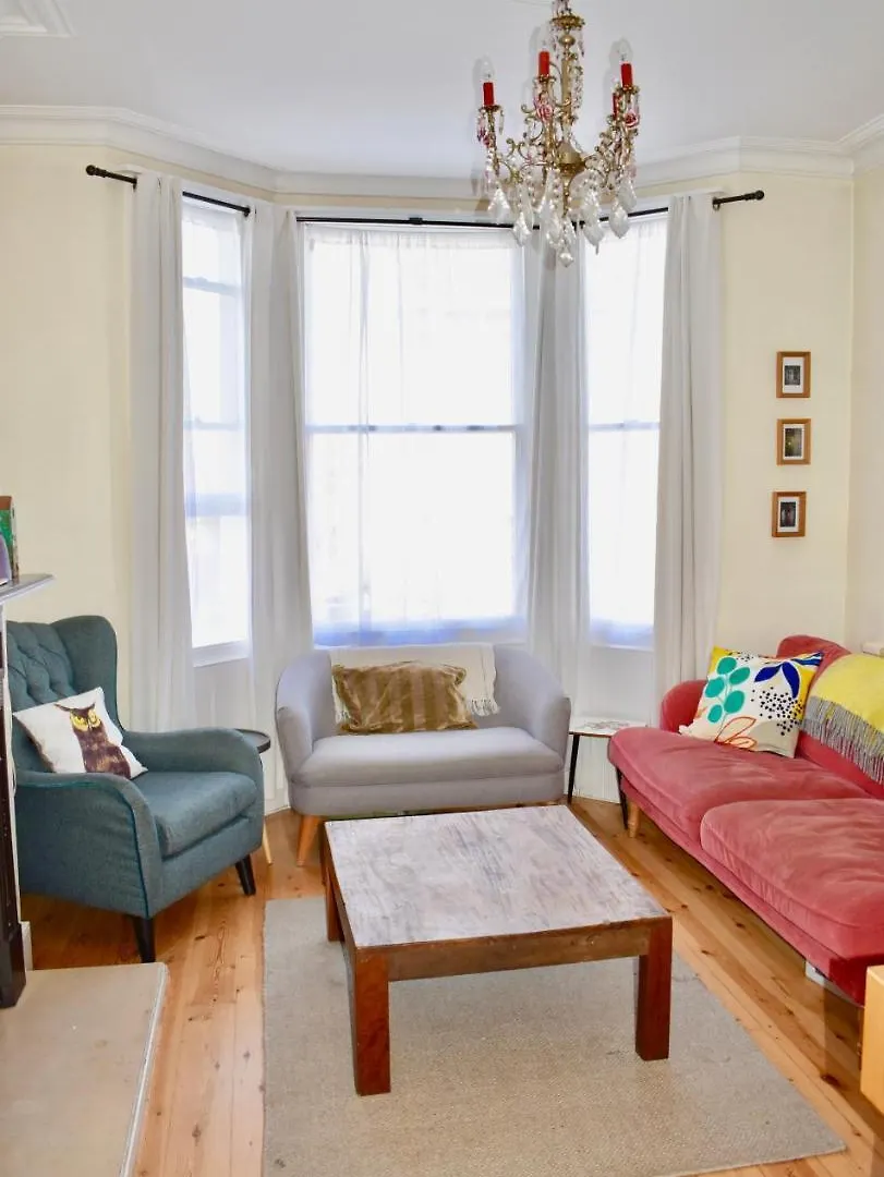 아파트 Bright 2 Bedroom House In Central 브라이턴 영국